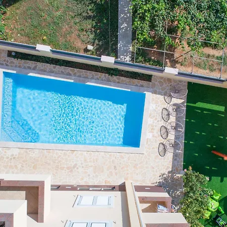 2 Bedroom Awesome In * Zadar