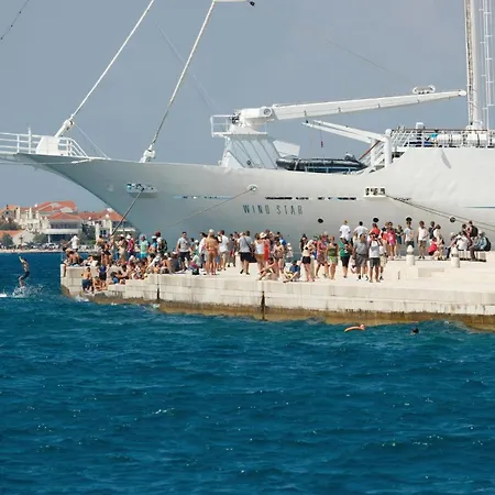 شقة 2 Bedroom Awesome In *