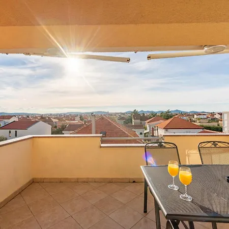 公寓 2 Bedroom Awesome In